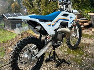 HUSQVARNA TC 250 2023 HERITAGE - TOP GEPFLEGT MIT NEUEN TEILEN