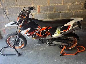 KTM SMCR 690 EURO 3 MIT REMUS ESD