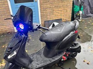 PIAGGIO ZIP SP 4T 50CC — SCOOTERS | PIAGGIO — MARKTPLAATS