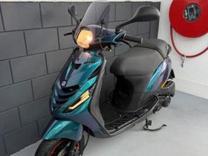 PIAGGIO ZIP SP IGET 2022 4TAKT SNORSCOOTER VOL OPTIES! — SCOOTERS | PEUGEOT — MARKTPLAATS