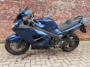 ② TRIUMPH SPRINT 1050 ST ABS
