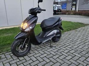 YAMAHA NEOS GEEL KENTEKEN IN NETTE STAAT 15000 KM ZWART — SCOOTERS | YAMAHA — MARKTPLAATS