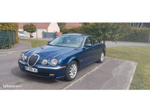 MOTO ÉCHANGE CONTRE VOITURE