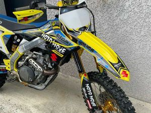 MOTO CROSS 450 RMZ