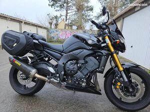 MOTO YAMAHA FZ8