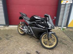 YAMAHA YZF-R125 YZF 125 R AKRAPOVIC — MOTOREN | YAMAHA — MARKTPLAATS