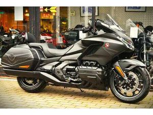 GOLDWING DCT 50TH ANNIVERSARY ***MOTO VERTE***