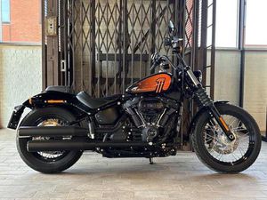 ② HARLEY-DAVIDSON CHOPPER SOFTAIL STREET BOB FXBBS