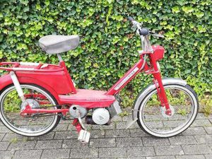 ② PEUGEOT 102 DE 1968 EN TRÈS BON ÉTAT + 104 DE 1979