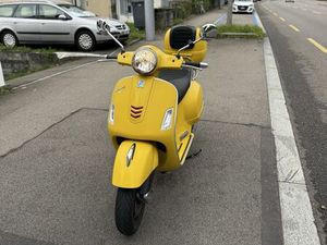 PIAGGIO VESPA GTS SUPER 125 MIT NEUER MFK