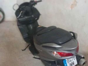 SUZUKI - BURGMAN 125