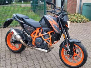 KTM 690 DUKE R