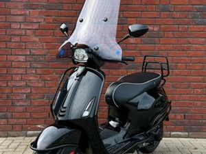 PIAGGIO VESPA SPRINT S BLACK I-GET NERO EDITION 4T 50CC — SCOOTERS | VESPA — MARKTPLAATS