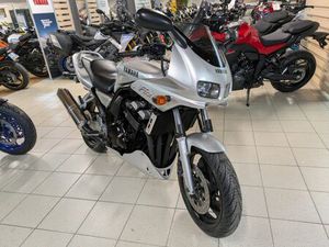 YAMAHA FZS FAZER 2000 600 CM3 | MOTO ROADSTER | 43 000 KM | GRIS | 80136 RIVERY