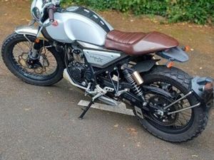 MOTO 125 MONDIAL HPS