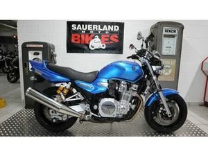 YAMAHA XJR 1300 RP19 1.HAND
