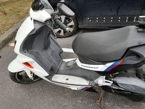 SCOOTER PEUGEOT
