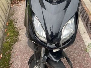 YAMAHA XMAX125 MOTEUR CHANGER À NEUF