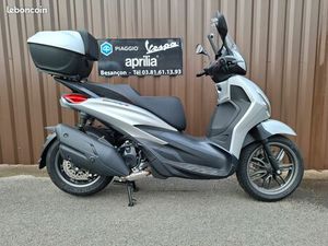 PIAGGIO BEVERLY 400 S HPE * TOP CASE OFFERT