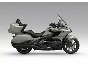 HONDA GL 1800 GOLDWING TOUR DCT