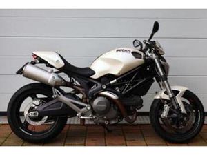 DUCATI DUCATI MONSTER 696 M696 PLUS (BJ 2009) — MOTOREN | DUCATI — MARKTPLAATS