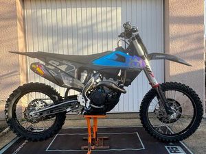 MOTO CROSS 250 FC 2022 HUSQVARNA KTM