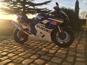 MOTO 750 GSXR