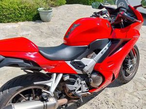 HONDA VFR800F