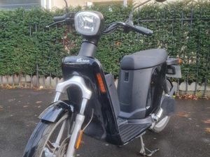 VEND SCOOTER ÉLECTRIQUE ASKOLL ES2 À PRIX PRESQUE IMBATTABLE