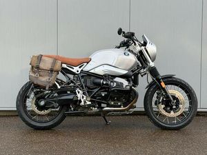 ② BMW R NINET SCRAMBLER / SAC LATÉRAL / AKRAPOVIC/ 2018-6900KM