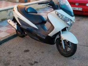 SUZUKI - BURGMAN 125