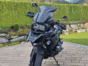 GS TRIPLE BLACK EDITION