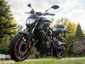 YAMAHA MT
