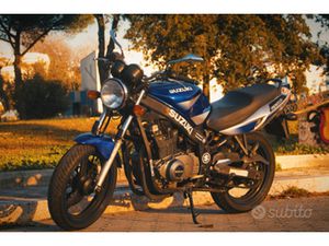 SUZUKI GS500