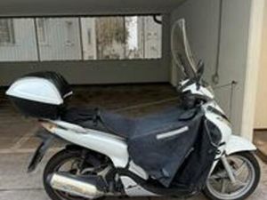 HONDA SH 125 I CON PARABREZZA E BAULETTO ORIGINALI