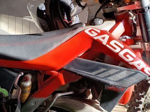 ÉCHANGE VOITURE CONTRE ENDURO