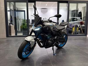 MOTO ROADSTER YAMAHA MT07 JEUNE PERMIS A2 BRIDÉ 2025 1600 KM