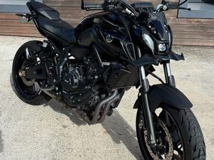 YAMAHA MT07 2023