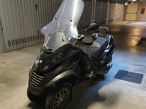 PIAGGIO MP3 400