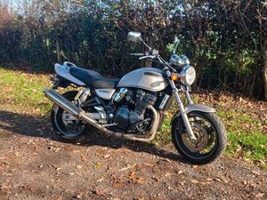 SUZUKI 750 GSX INAZUMA