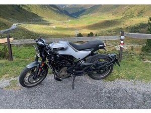 HUSQVARNA VITPILEN 401 WIE KTM DUKE