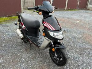 ② KEEWAY HURRICANE