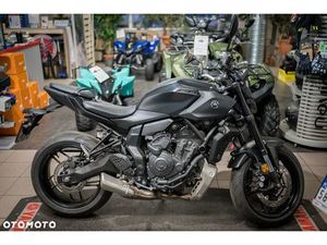 YAMAHA MT