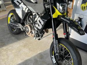 HUSQVARNA 701 SM *NEUWERTIG*