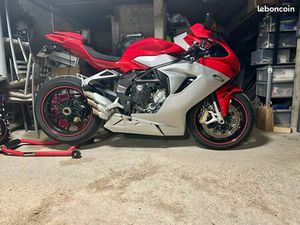 MV AGUSTA F3 675