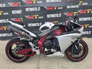 YAMAHA YZF-R1 BIG BANG EXPORT VIDEO 360 BIANCO