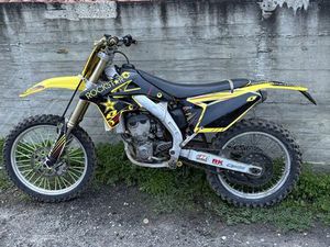 VENDO SUZUKI RMZ 250 CC MORA