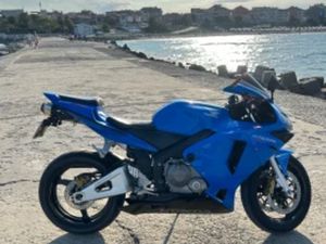 HONDA CBR 600RR