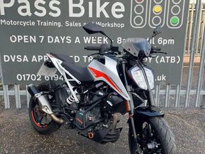 2022 KTM 390 DUKE A2 LICENCE MOTORCYCLE - 1352 MILES FROM NEW!