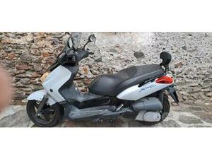 YAMAHA X-MAX 250 - 2011